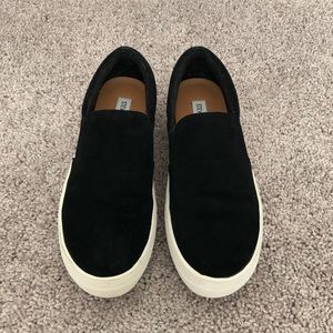 ✨Steven Madden Gills Slip Ons✨